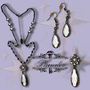 Plunder Elegant Designer Rare Well Crafted Long Necklace & Earrings Burst Set